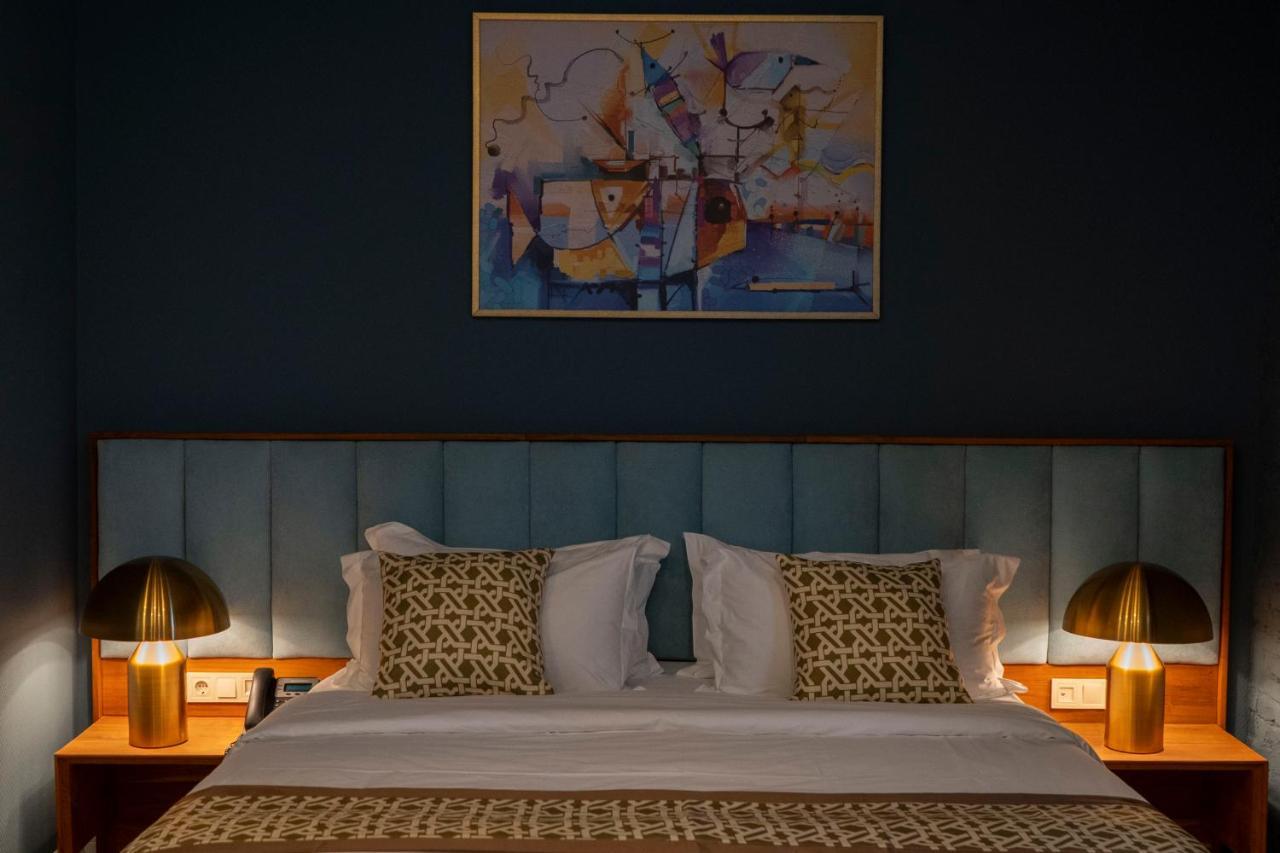 Grand Opera Hotel Кутаїсі Екстер'єр фото