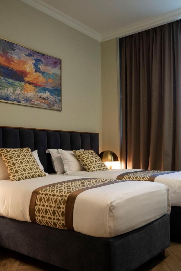 Grand Opera Hotel Кутаїсі Екстер'єр фото