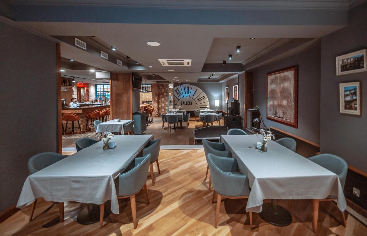 Grand Opera Hotel Кутаїсі Екстер'єр фото